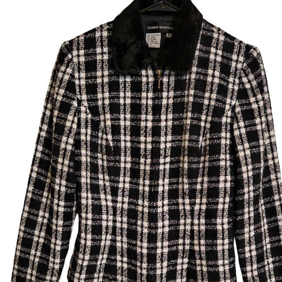 Donna Morgan Jackets & Blazers - Donna Morgan Black & White Plaid‎ Wool Blend Blazer - Size 6